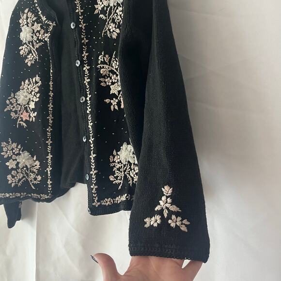 Worthington Black Floral Embroidered Beaded Knit Cardigan Grannycore Retro Sz M - Picture 5 of 10